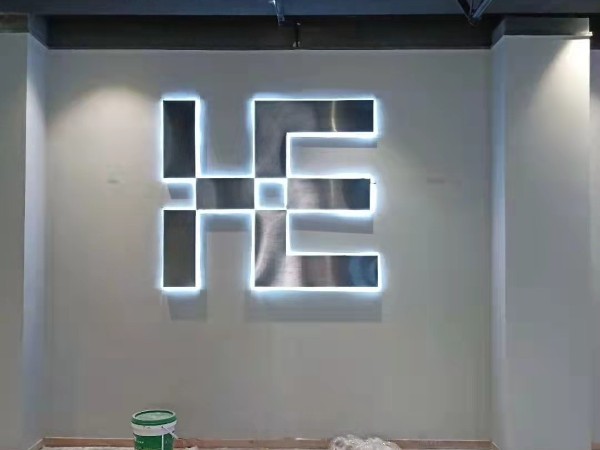 亞克力發(fā)光字