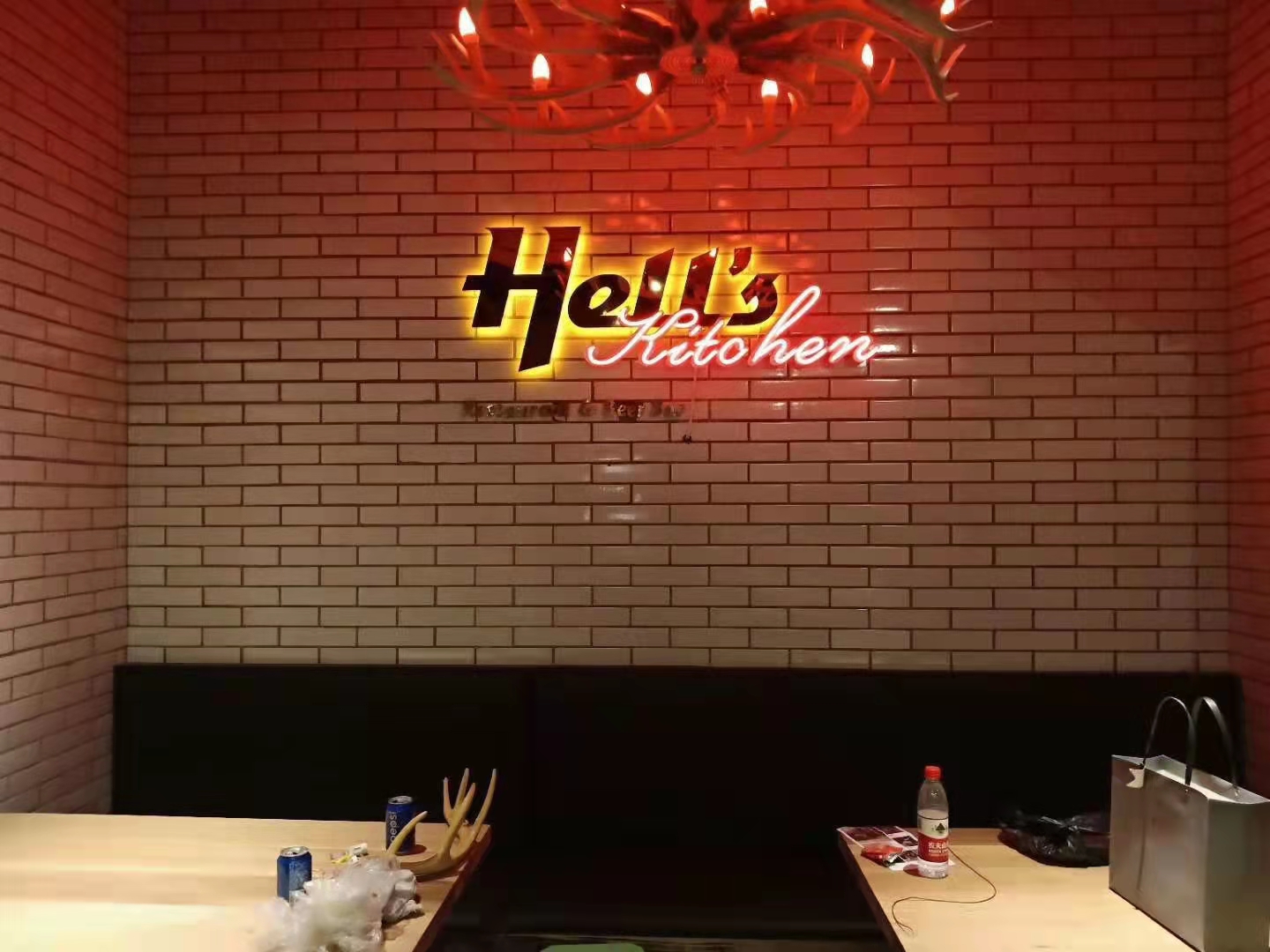 樹脂發(fā)光字