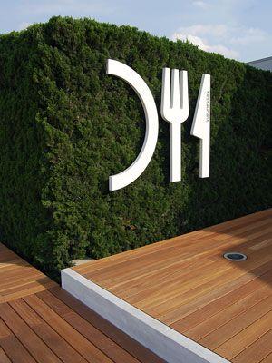 當(dāng)成線(xiàn)下超級(jí)入口，商店標(biāo)牌重要性凸顯27