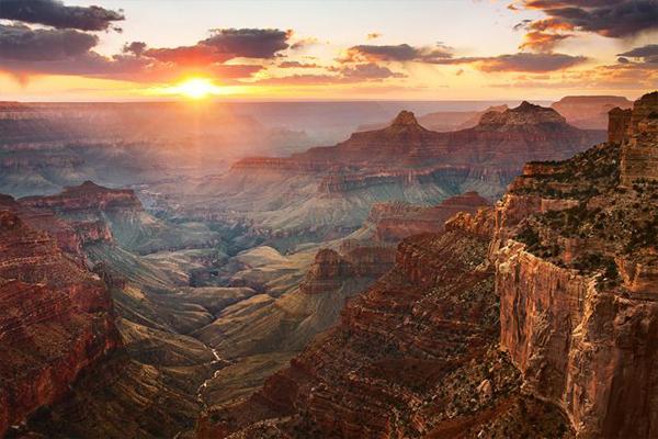 “旅游化”的標(biāo)識(shí)系統(tǒng)，讓LOGO牌作為景區(qū)里的特別景物